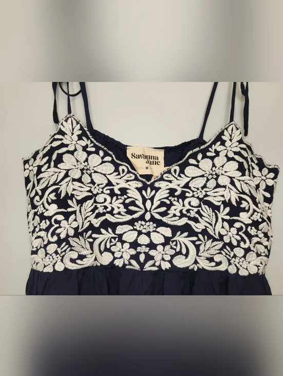 Savanna Jane Navy Floral Embroidered Tie-Strap Tank Top Size Medium NWT - Picture 6 of 11